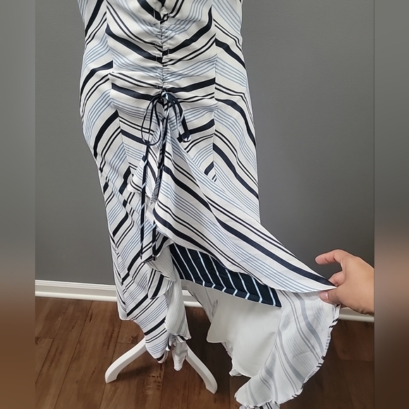 Adelyn Rae Midi Dress Size S Stripes Adjustable Straps Vacation Date Night - Picture 3 of 7